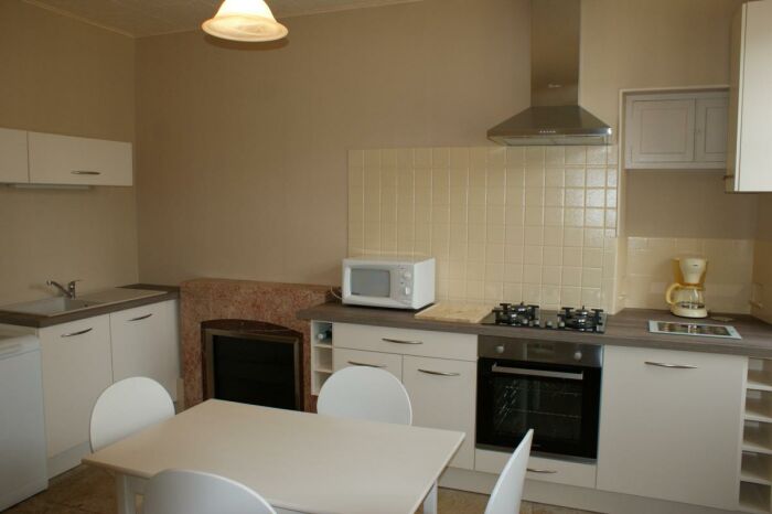 Le Village.jpg Le Village