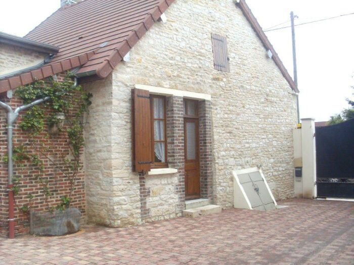 Le Village.jpg Le Village