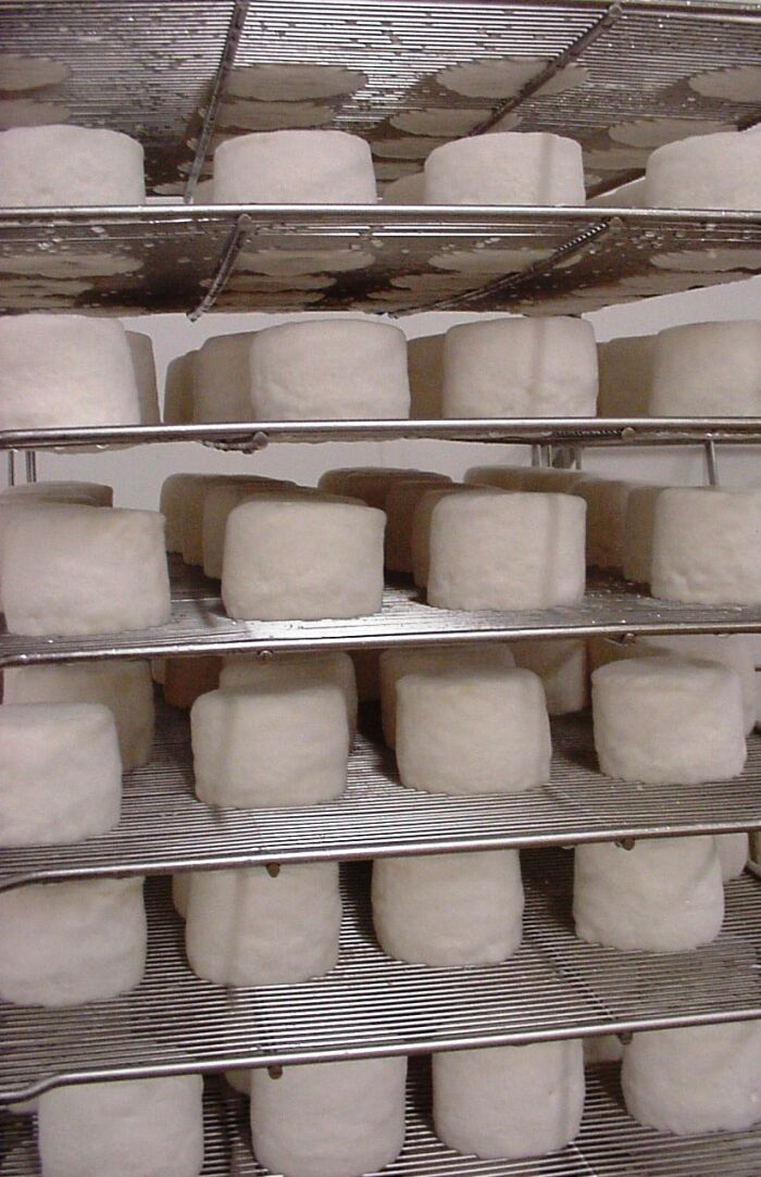 fab affinage.jpg Fromagerie de Mussy