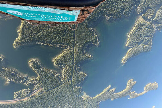 Montgolfière Château de Géraudot 2.jpg Château de Géraudot