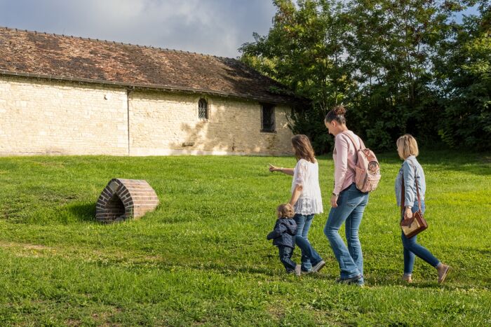 Visite guidée à Dienville.jpg Studio OG