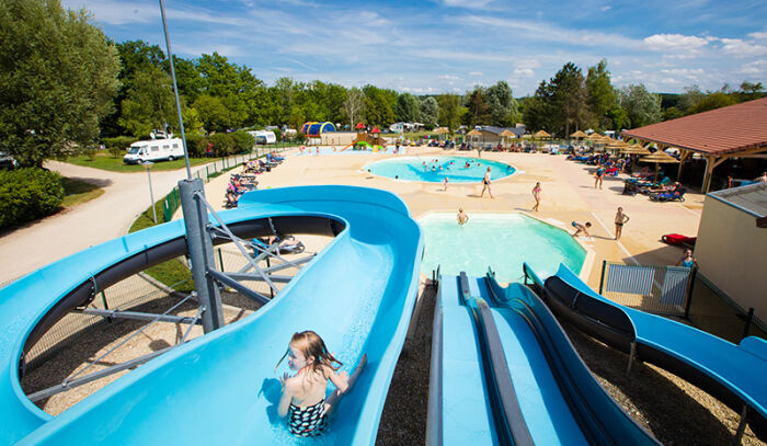Lac d'Orient KR - Piscine.jpg Camping Le Lac d'Orient