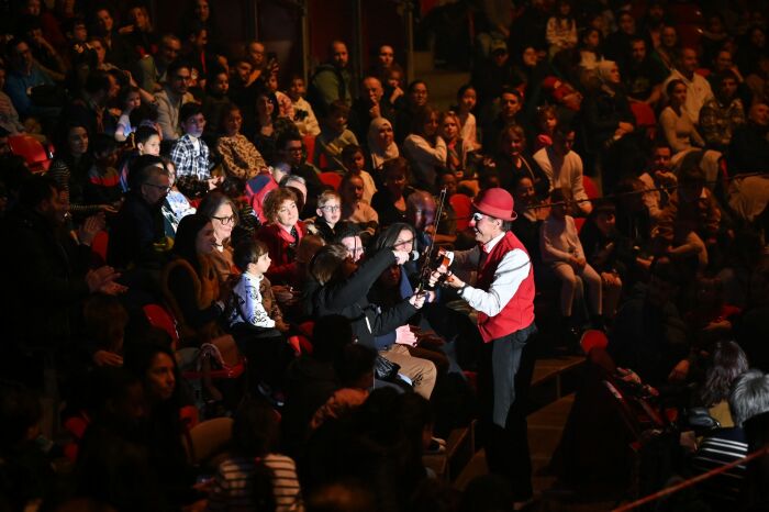 Cirque PINDER_Troyes © François Dehurtevent - Eye of Circus